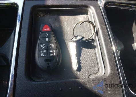 2011 Dodge Grand Caravan R/T z USA, uszkodzony, nr VIN 2D4RN7DG5BR743080